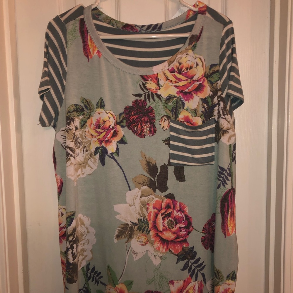 Cute, casual shirt from a boutique.
